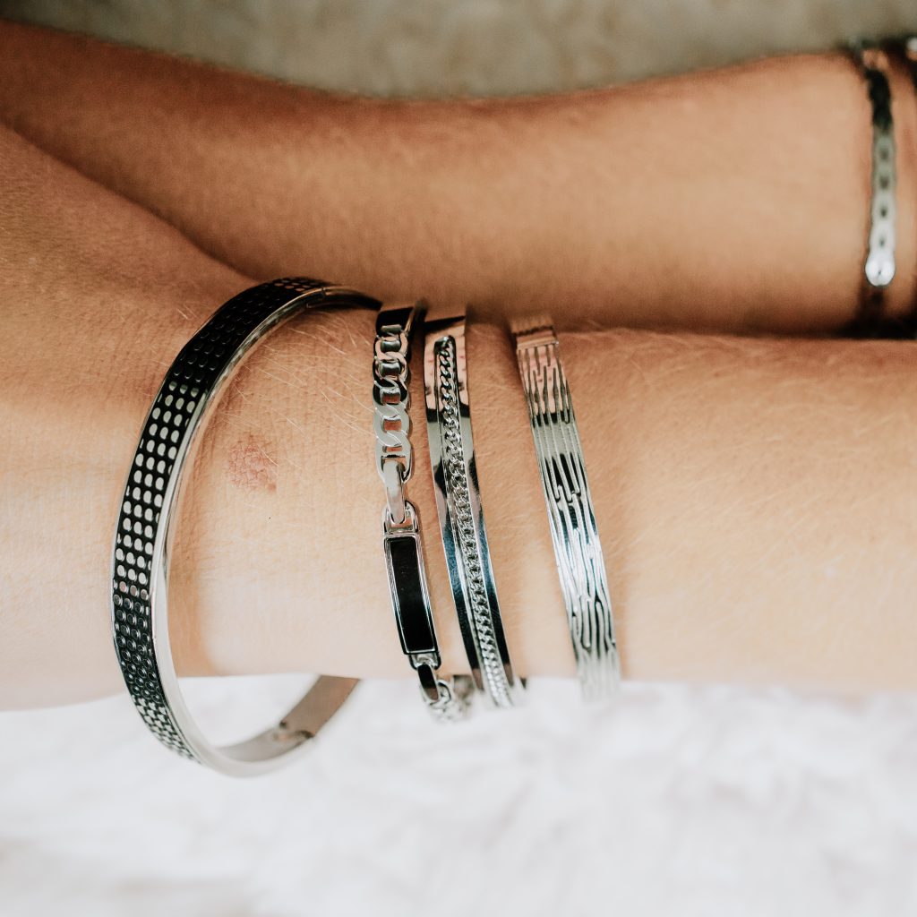 Armbanden Stippen Zwart Schakel Nerf Zwarte Steen Zilver sieraden inspiratie Kalli Jewelry